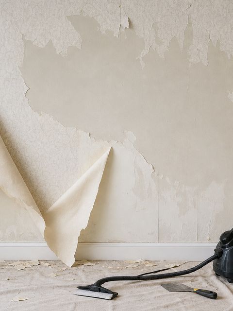 Austin walls before and after wallpaper removal by Medrano's Painting